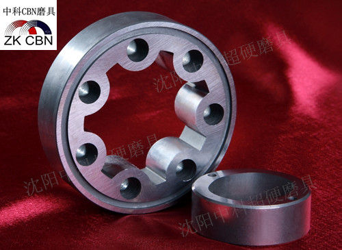 電鍍CBN砂輪磨削定子工件內(nèi)腔圖片